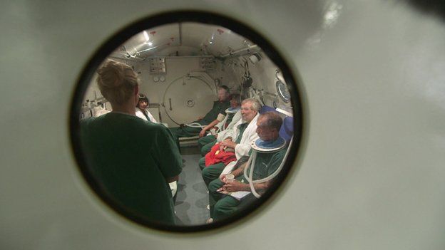 Los pacientes en cámara hiperbárica