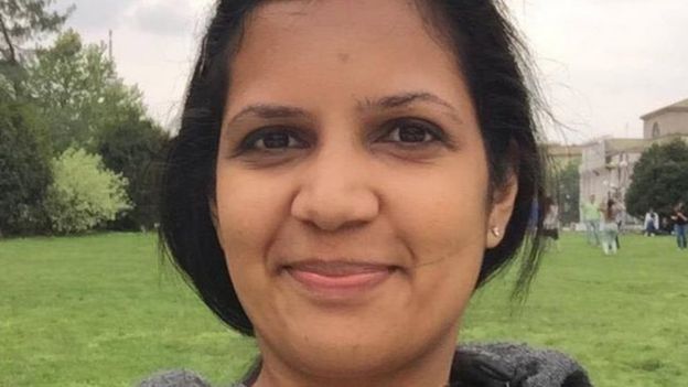 காயத்ரி போஸ்