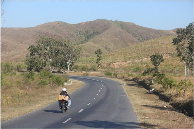 Picture of road on Buru island