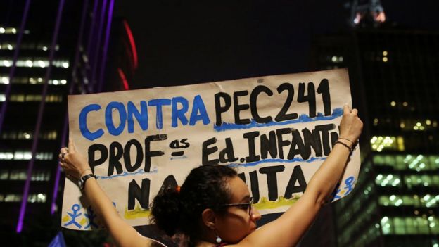 Especialistas elogiam PEC 241 que, aprovada pela Câmara, demonstraria a volta da 