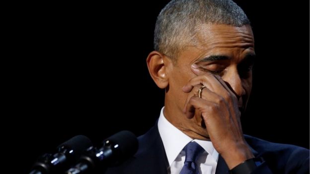 奥巴马在告别演说中抹泪