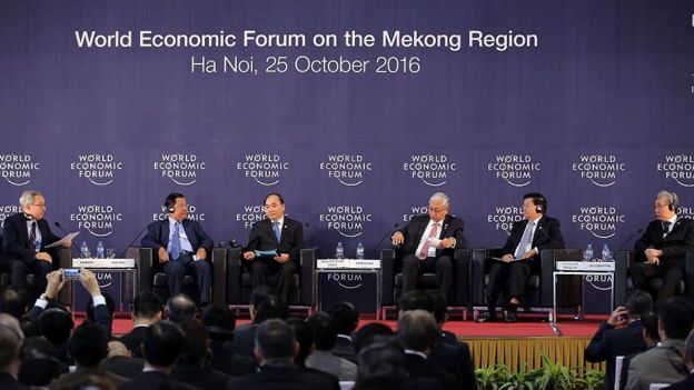Thủ tướng Nguyễn Xuân Phúc tại Diễn đàn Kinh tế Thế giới về Mekong ở Hà Nội