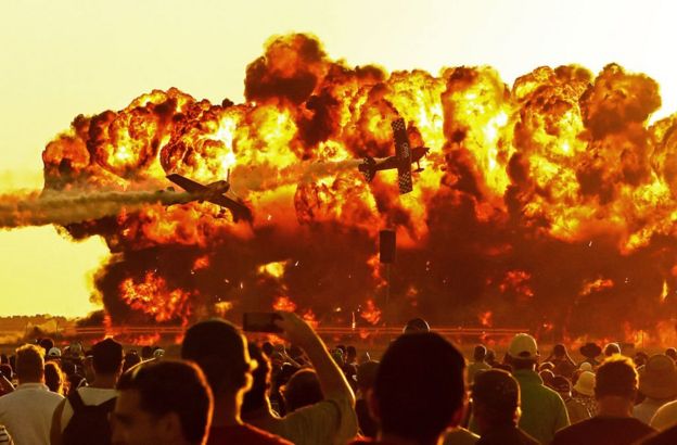 ஆஸ்திரேலியா சர்வதேச விமான சாகச கண்காட்சியின் மலைக்க வைக்கும் படங்கள்