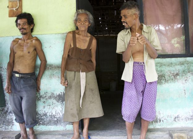 Sipon with her two sons, Dipon and Jamun