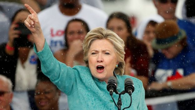 Hillary Clinton faz pronunciamento em comício na Flórida