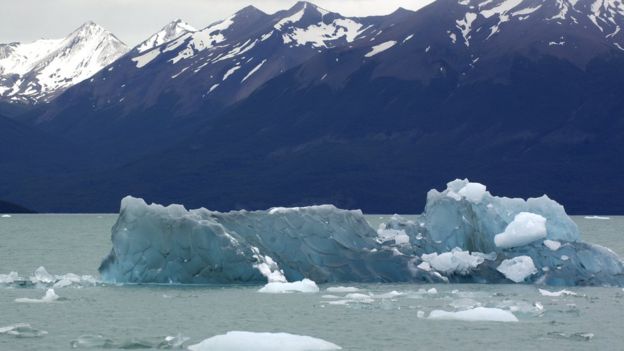 ظاهرة ذوبان الجليد عند القطبين