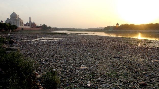 Yamuna river behind the Taj Mahal