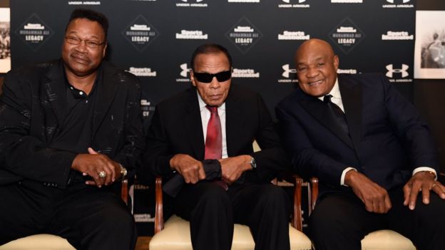 Larry Holmes, Mohamed Alí, y George Foreman