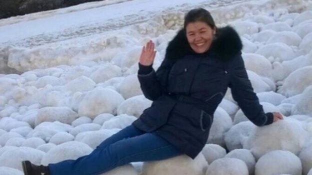 كرات ثلجية عملاقة