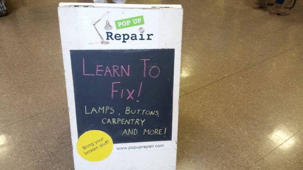 Pop-up repair sign