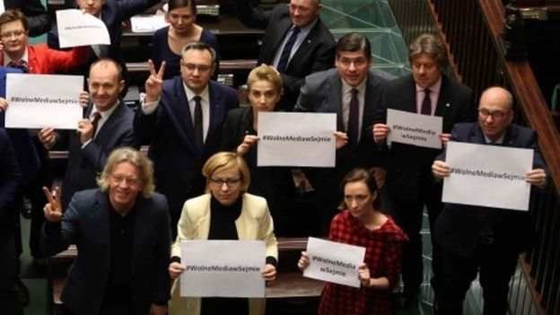 Polish opposition parliamentarians protest against proposed new media reporting of parliament rules