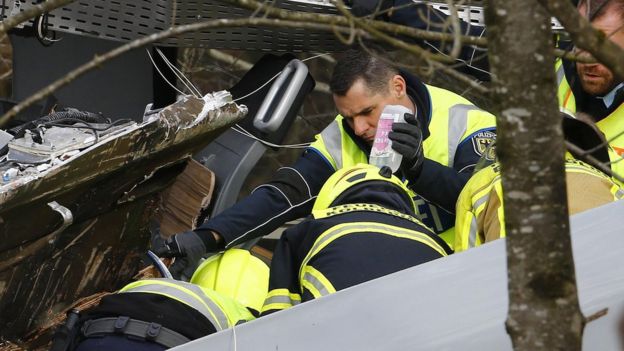 Injured person treated at the scene. 9 Feb 2016