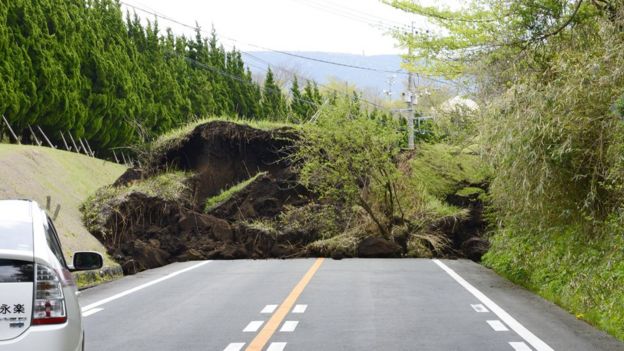 A national highway is blocked by landslide caused by an earthquake in Minamiaso, Kumamoto prefecture, southern Japan (16 April 2016)