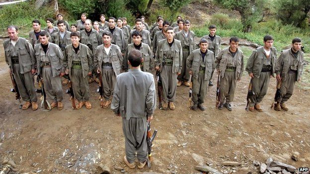 PKK fighters in parade in northern Iraq (11 August 2005)