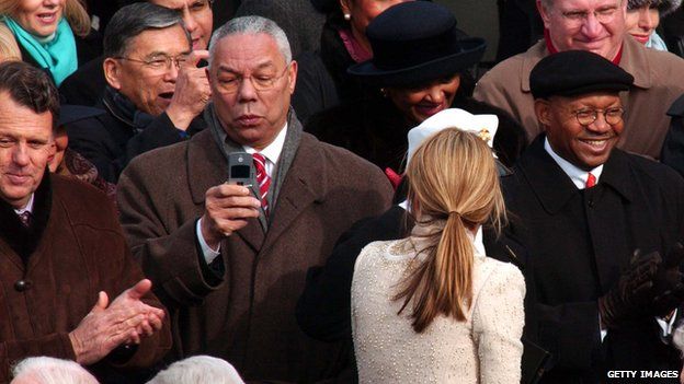 Ông Colin Powell sử dụng một tài khoản email cá nhân trong thời gian làm Bộ trưởng Ngoại giao