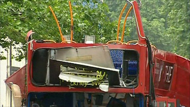 7/7 bus bombing scene