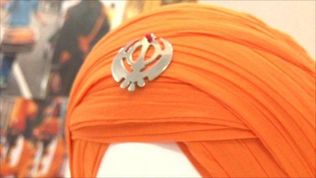 How To Tie A Sikh Turban Bbc News 