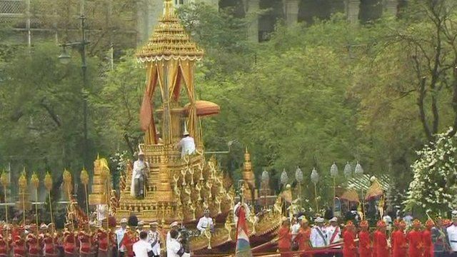 Funeral chariot built from gilded teak