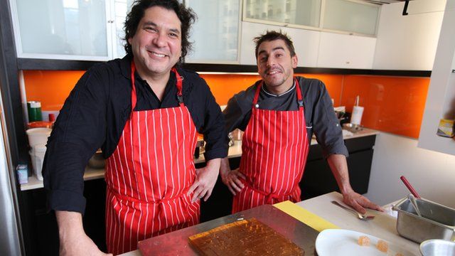 Chefs Gaston Acurio and Jordi Roca collaborate in the kitchen