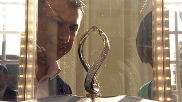 John Calleija introduces a Jubilee-inspired sculpture