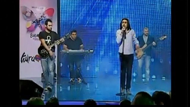Dorians performing Lonely Planet