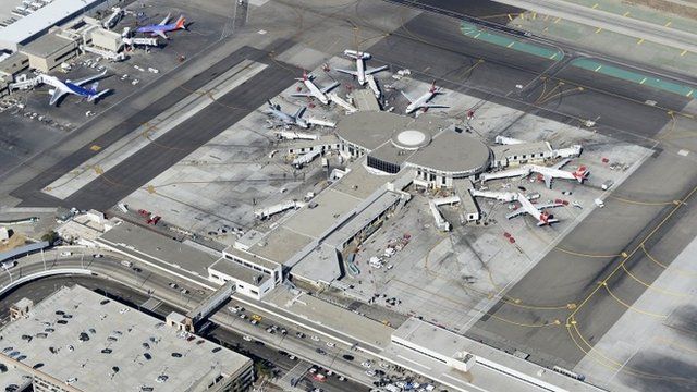Planes sit idle at Terminal 3 after a shooting at Los Angeles International Airport November 1, 2013 in Los Angeles, California