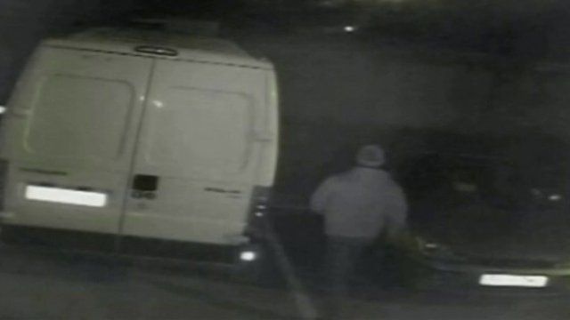 CCTV captures catalytic converter theft