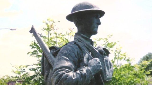 Bronze World War One soldier made by Singer factory in Frome, Somerset