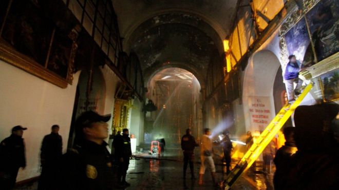 Incendio en la iglesia de San Sebastián, Perú