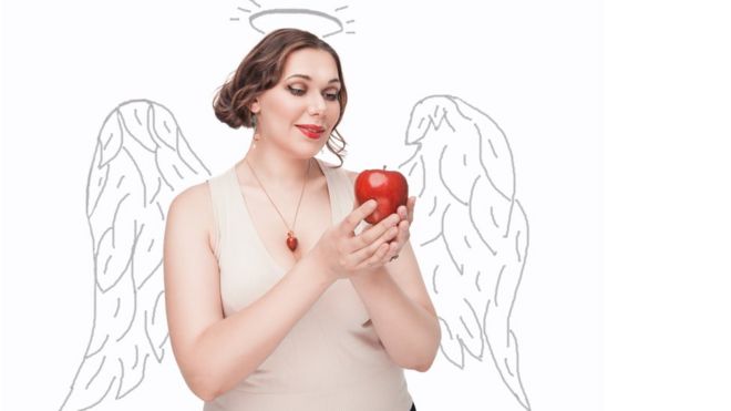 Mulher com maçã