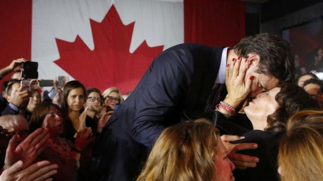 Justin Trudeau is kissed by his mother Margaret, Montreal, 19 Oct 2015