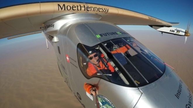 Bertrand Piccard takes a selfie during the last leg of the flight over the Arabian Peninsula. Photo: 25 July 2016