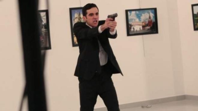 Hình ảnh tay súng, người đã bắn ông đại sứ
