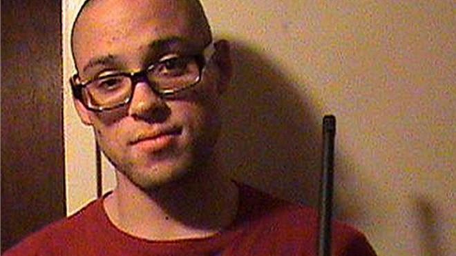 Photo of Chris Harper-Mercer holding a gun from his Myspace page