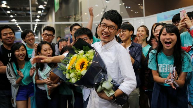 Nathan Law celebrates after winning a LegCo seat in Hong Kong (5 September 2016)