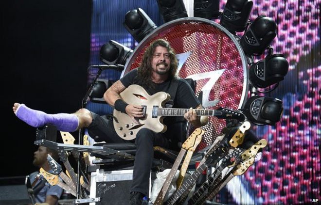 _84075589_grohl624.jpg