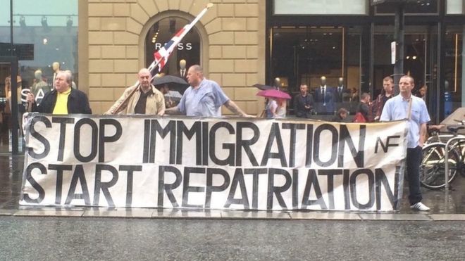 "Paremos la inmigración y comencemos la repatriación".
