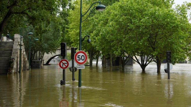 River Seine bursts its banks. 2 June 2016