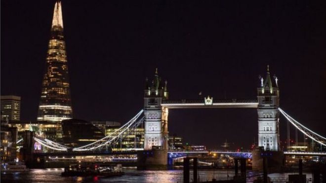 جسر برج لندن.