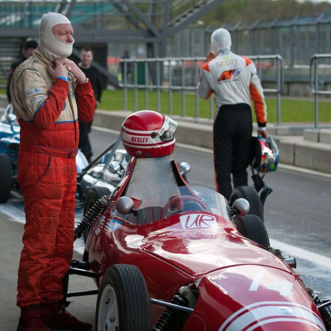 Driver ετοιμάζεται να αναλάβει το κομμάτι