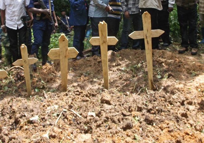 Burial for victims of suspected rebel attack in eastern DR Congo, Apri 2015