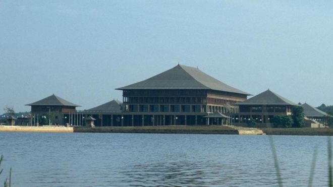 Edificio del Parlamento, Sri Lanka, 1979-82