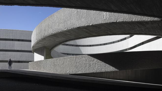 Facultad de Bellas Artes de la Universidad de La Laguna por GPY arquitectos