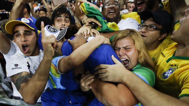 Rafaela Silva abrazada al público brasileño tras su victoria