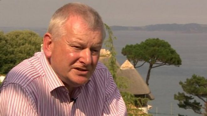 Image caption <b>Stephen Lansdown</b> moved to the offshore tax haven of Guernsey <b>...</b> - _69030054_69030053