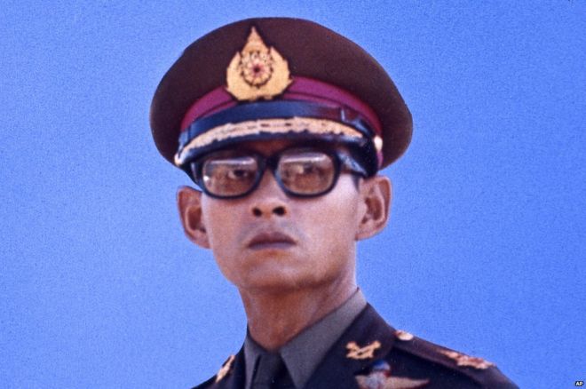 Adulyadej Bhumibol, Quốc vương Thái Lan, 1972