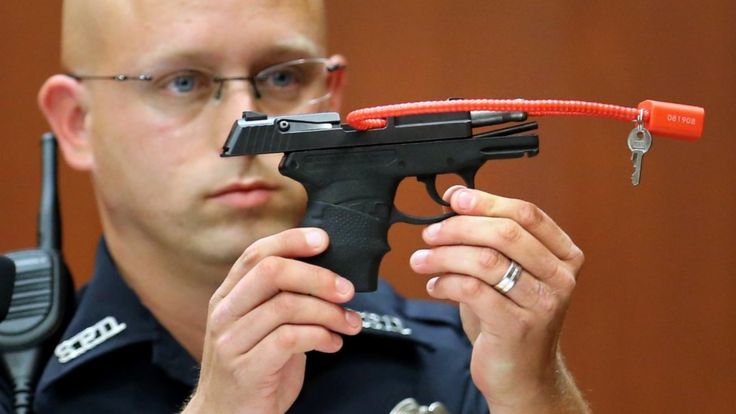 TRAYVON MARTIN DEALTH: ZIMMERMAN`S GUN RETURNS TO AUCTION