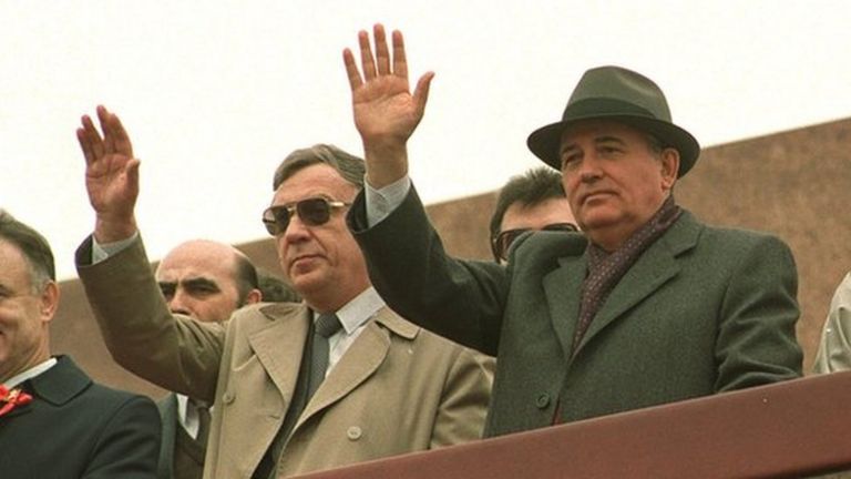 Геннадий Янаев и Михаил Горбачев