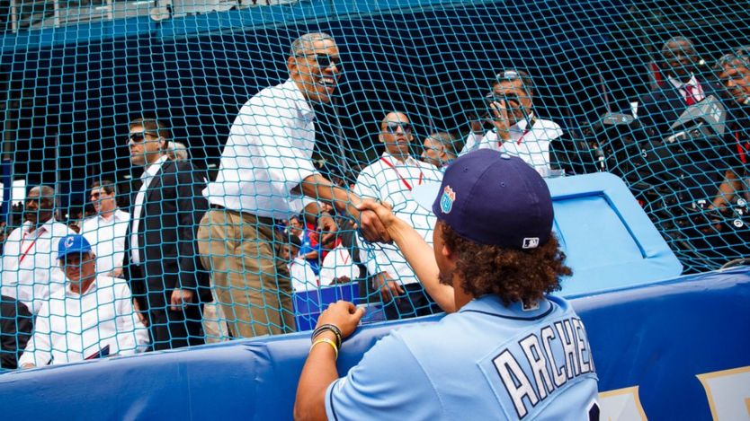 Tampa Bay Rays starting pitcher Chris Archer (22) shakes hands with Barack Obama before the game between the Tampa Bay Rays and the Cuban national team in Havana