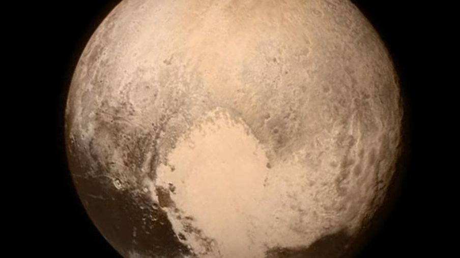 Pluto foi descoberto em 1930, mas perdeu o status de planeta em 2006